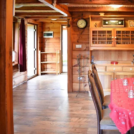 Cozy Home, בית נופש