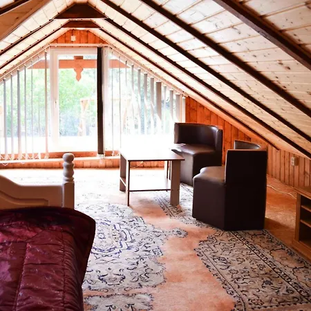 Cozy Home, בית נופש
